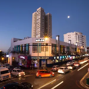 Mojo & Market Otel